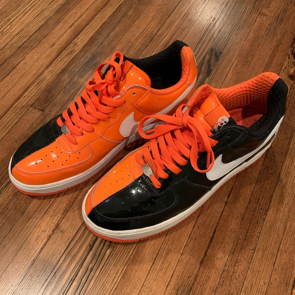 NIKE AIR FORCE 1 PREMIUM 'HALLOWEEN'
2006 sz 10.5